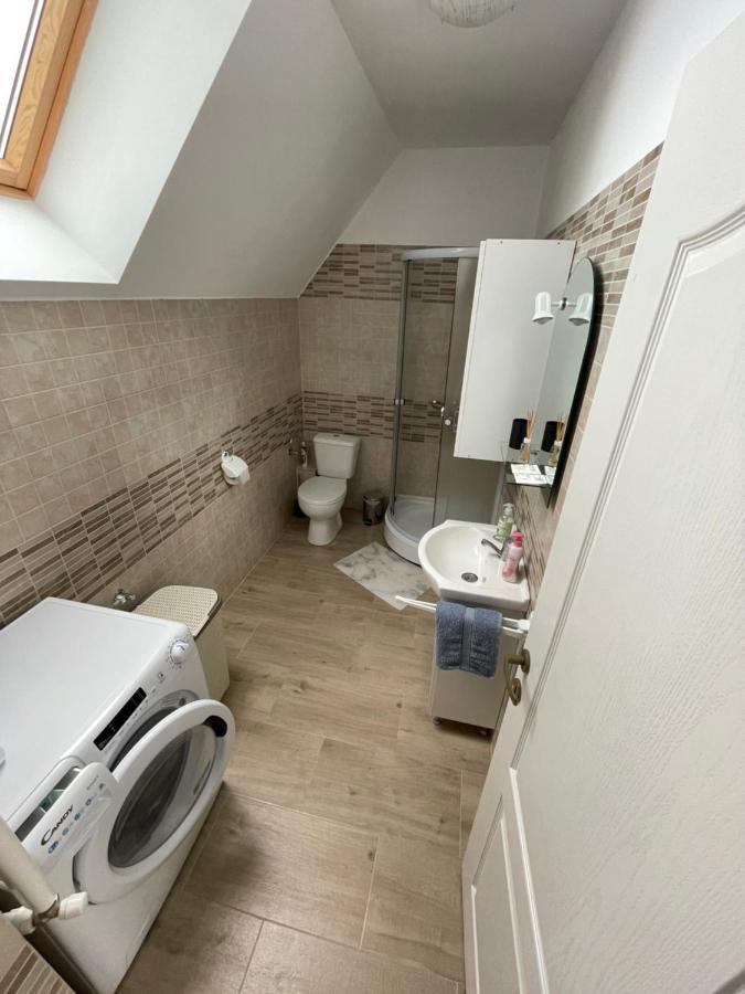 Rebeca Apartament Lugoj Esterno foto